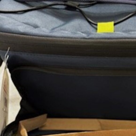 Coleman navy soft sided insulated cooler "Xpand" NWT - Picture 12 of 13